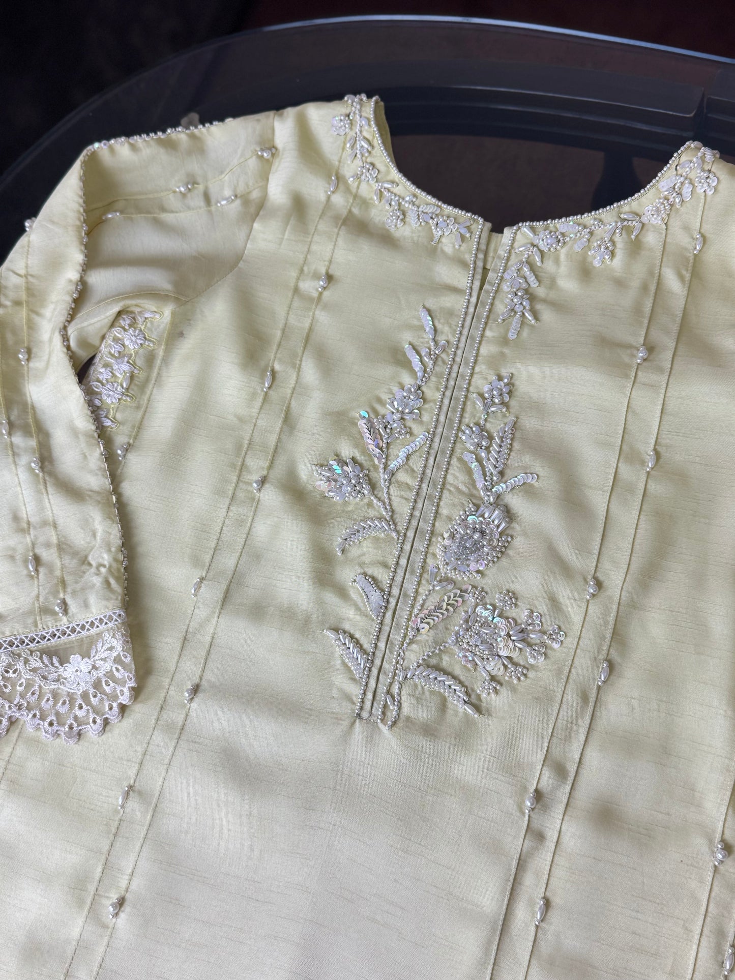 Butter Lime (hand embalished)