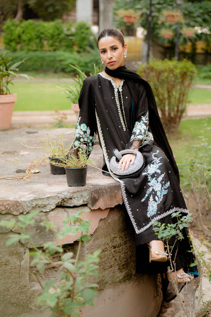 Zarminay (black with teals)