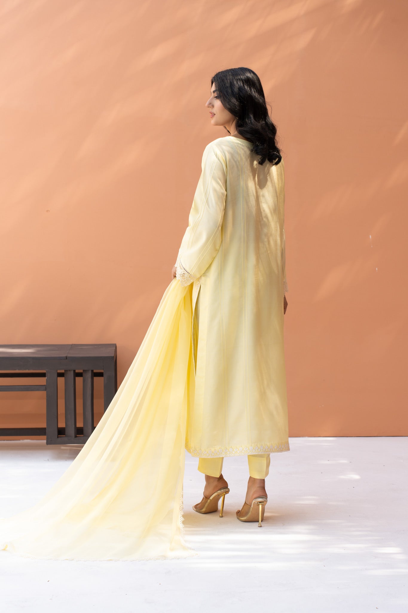 Butter lime (Embroidered)