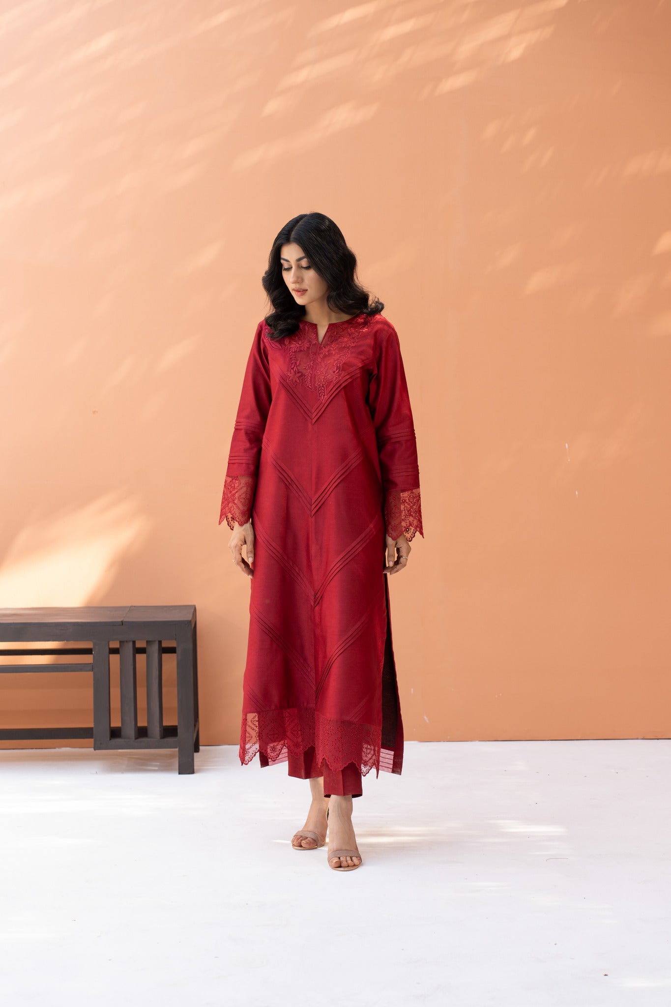 Unmixed Deep Solid Red